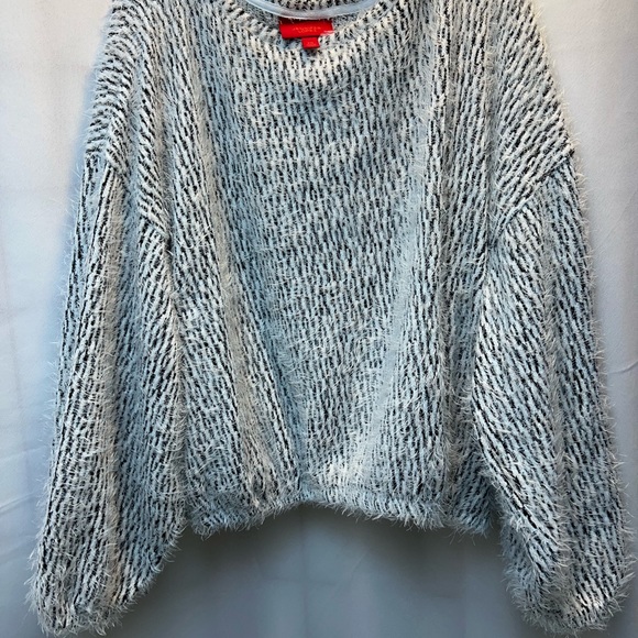 Navy & white sweater - Picture 1 of 5